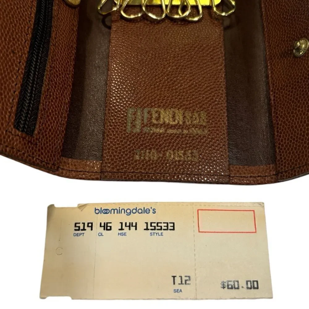 FENDI Vintage Grain Leather Key Holder